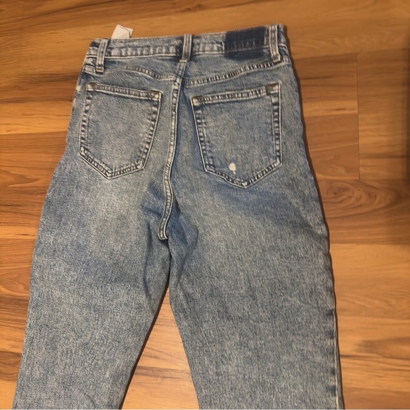 Abercrombie & Fitch Light Blue Distressed Curve love Straight Leg Jeans - Picture 9 of 9